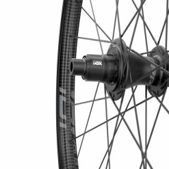 Roue Arrière Zipp 101 XPLR Carbon Tubeless Disc 6 Roue Arrière Zipp 101 XPLR Carbon Tubeless Disc -Route Soldes RoueArriereZipp101XPLRCarbonTubelessDisc3