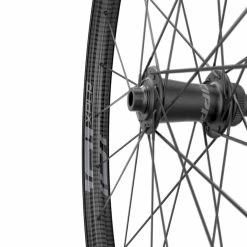 Roue Avant Zipp 101 XPLR Carbon Tubeless Disc -Route Soldes RoueAvantZipp101XPLRCarbonTubelessDisc3