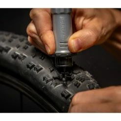 Stan's NoTubes Kit De Réparation STAN'S NO TUBES DART Dual Action Repair Tubeless -Route Soldes kit de reparation stan s no tubes dart dual action repair tubeless 2